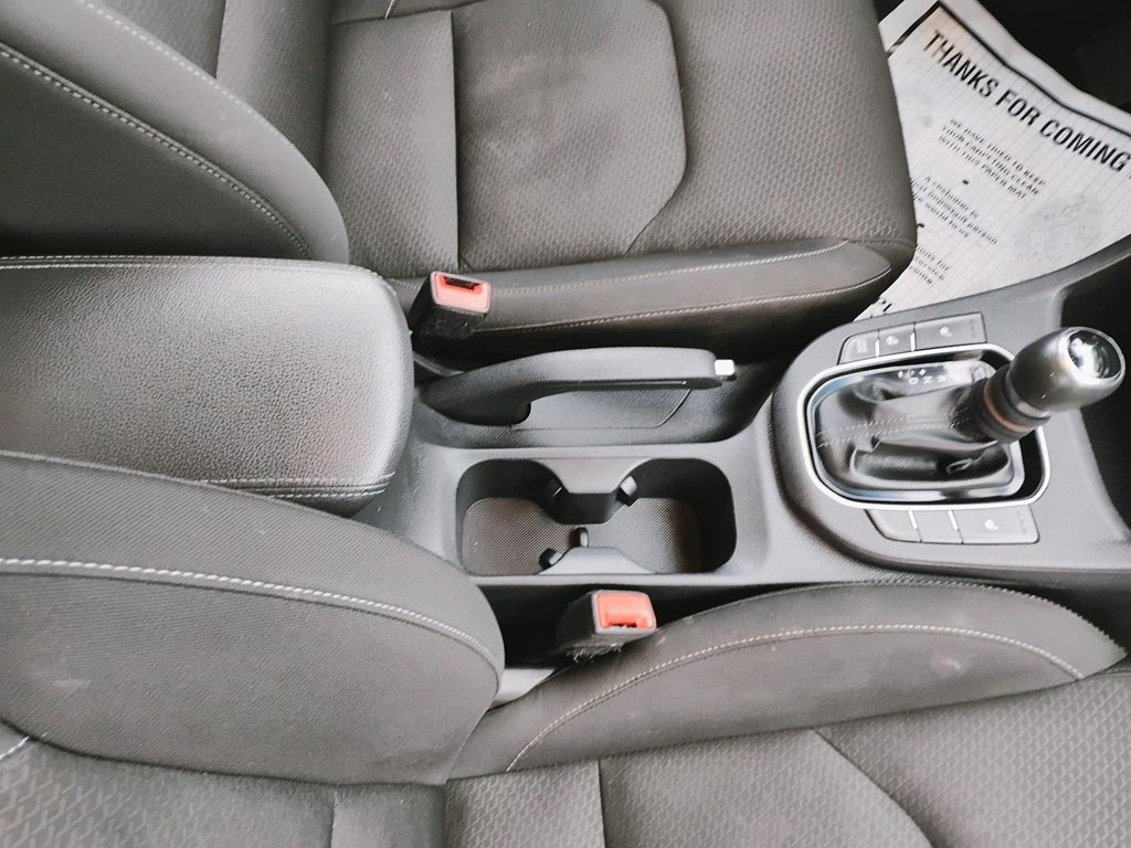 2020 Hyundai Elantra GT in Antigonish, Nova Scotia - 15 - w1024h768px