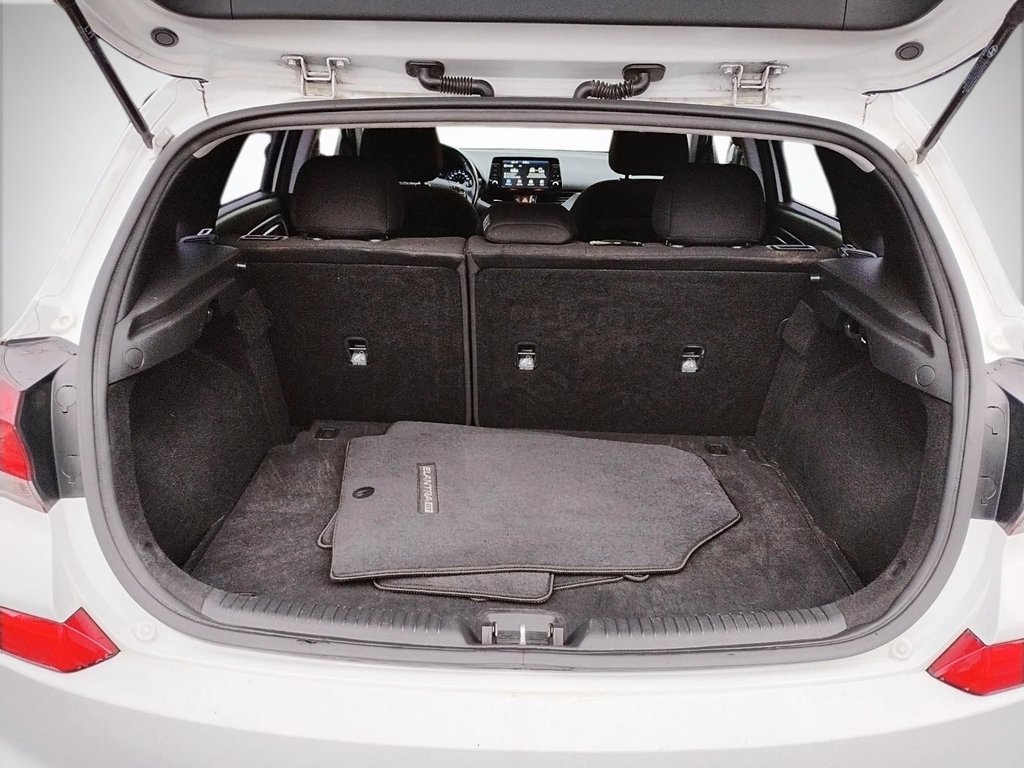 2020 Hyundai Elantra GT in Antigonish, Nova Scotia - 53 - w1024h768px