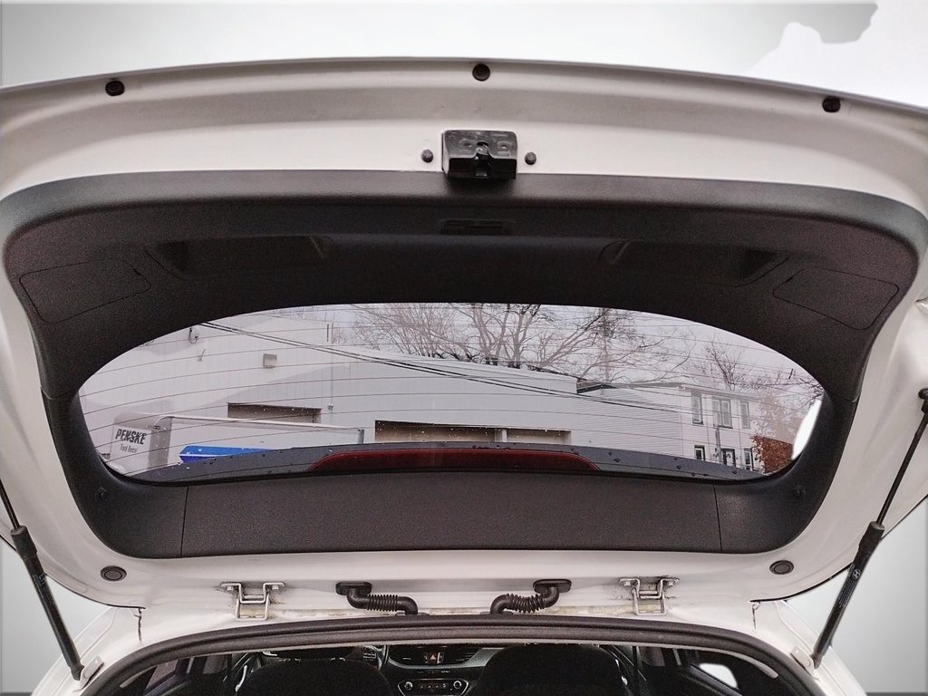 2020 Hyundai Elantra GT in Antigonish, Nova Scotia - 52 - w1024h768px