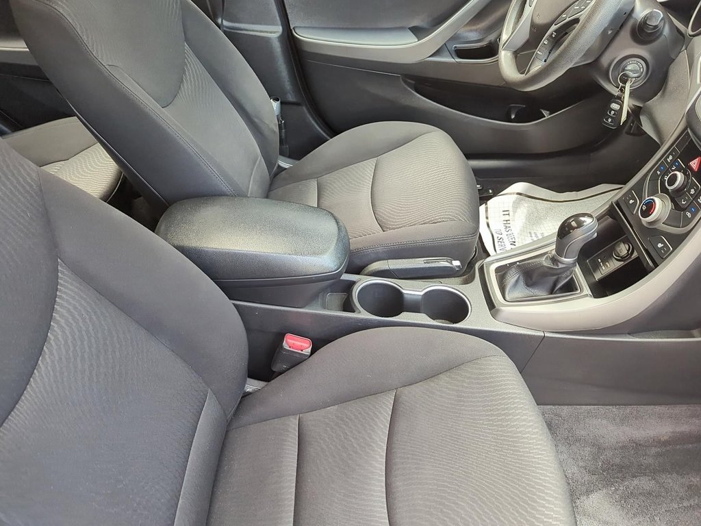 2016 Hyundai Elantra Sport Appearance | Cam | USB | HtdSeats |Bluetooth in Saint John, New Brunswick - 10 - w1024h768px
