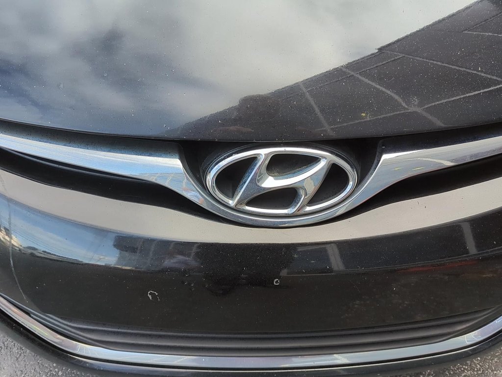 2016 Hyundai Elantra Sport Appearance | Cam | USB | HtdSeats |Bluetooth in Saint John, New Brunswick - 7 - w1024h768px