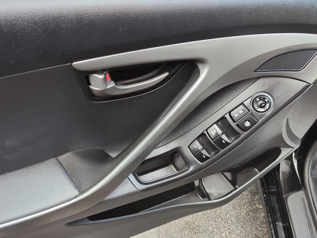2016 Hyundai Elantra Sport Appearance | Cam | USB | HtdSeats |Bluetooth in Saint John, New Brunswick - 12 - w1024h768px