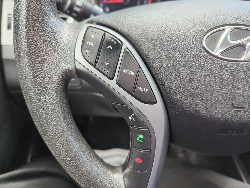 2016 Hyundai Elantra Sport Appearance | Cam | USB | HtdSeats |Bluetooth in Saint John, New Brunswick - 31 - w1024h768px