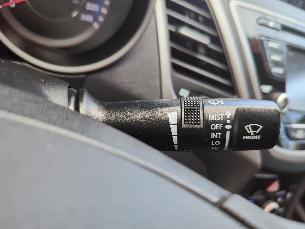 2016 Hyundai Elantra Sport Appearance | Cam | USB | HtdSeats |Bluetooth in Saint John, New Brunswick - 32 - w1024h768px