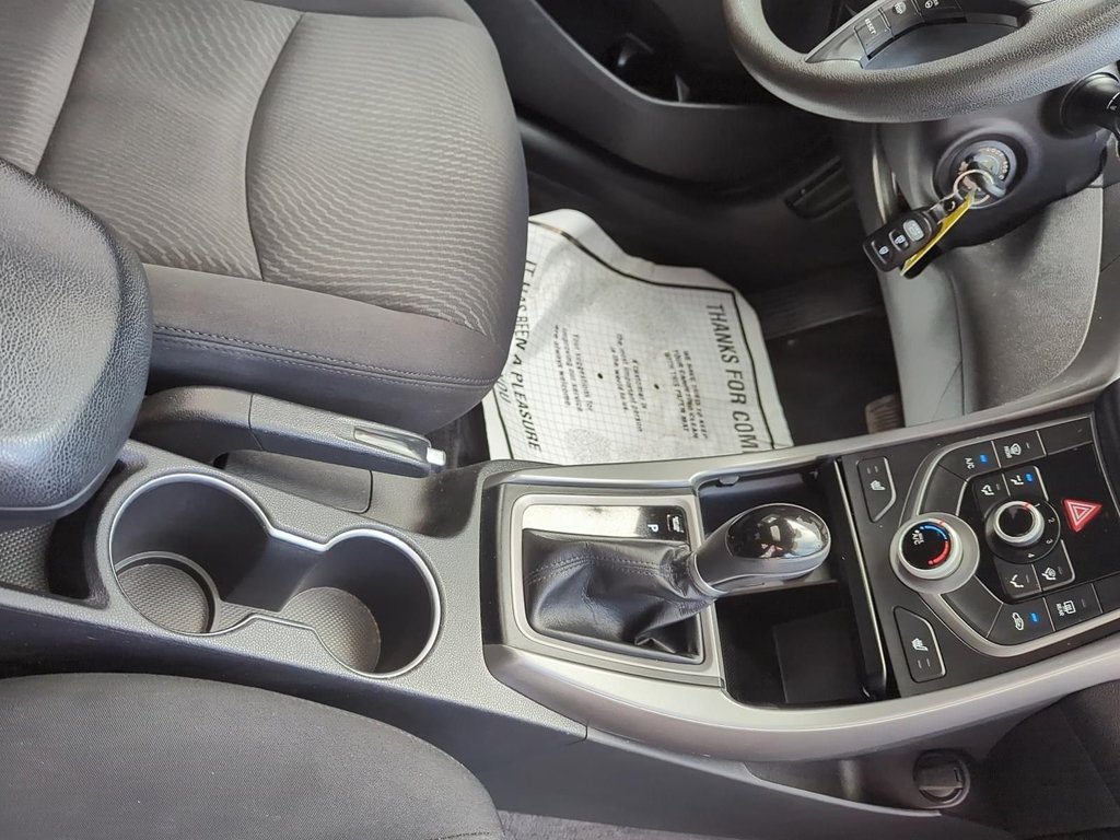 2016 Hyundai Elantra Sport Appearance | Cam | USB | HtdSeats |Bluetooth in Saint John, New Brunswick - 11 - w1024h768px