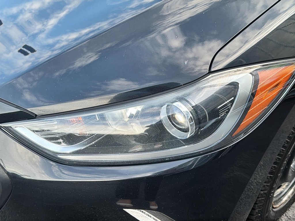 2018 Hyundai Elantra Limited | Leather | Cam | USB | HtdSeats in Saint John, New Brunswick - 10 - w1024h768px