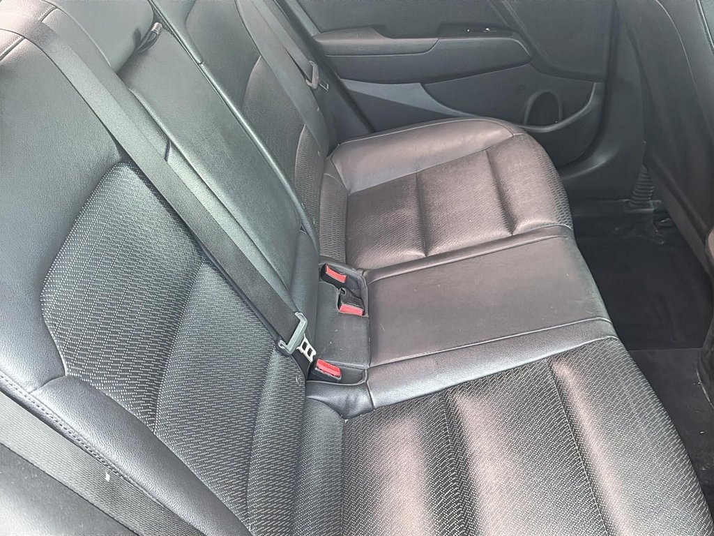 2018 Hyundai Elantra Limited | Leather | Cam | USB | HtdSeats in Saint John, New Brunswick - 49 - w1024h768px