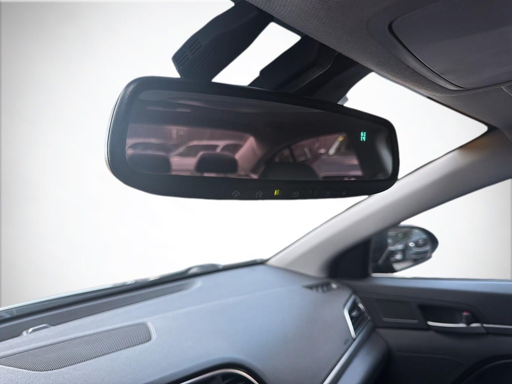 2018 Hyundai Elantra Limited | Leather | Cam | USB | HtdSeats in Saint John, New Brunswick - 31 - w1024h768px