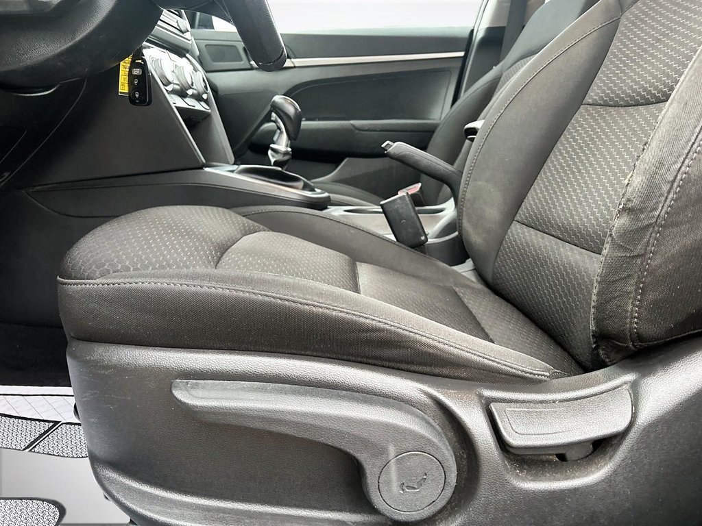 2019 Hyundai Elantra Essential | 6-Spd | Cam | USB | HtdSeats | Keyless in Saint John, New Brunswick - 14 - w1024h768px