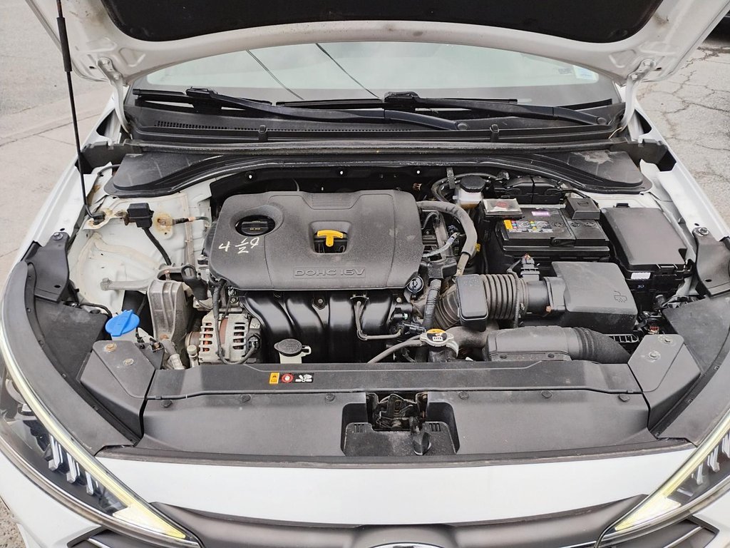 2020 Hyundai Elantra in Antigonish, Nova Scotia - 12 - w1024h768px