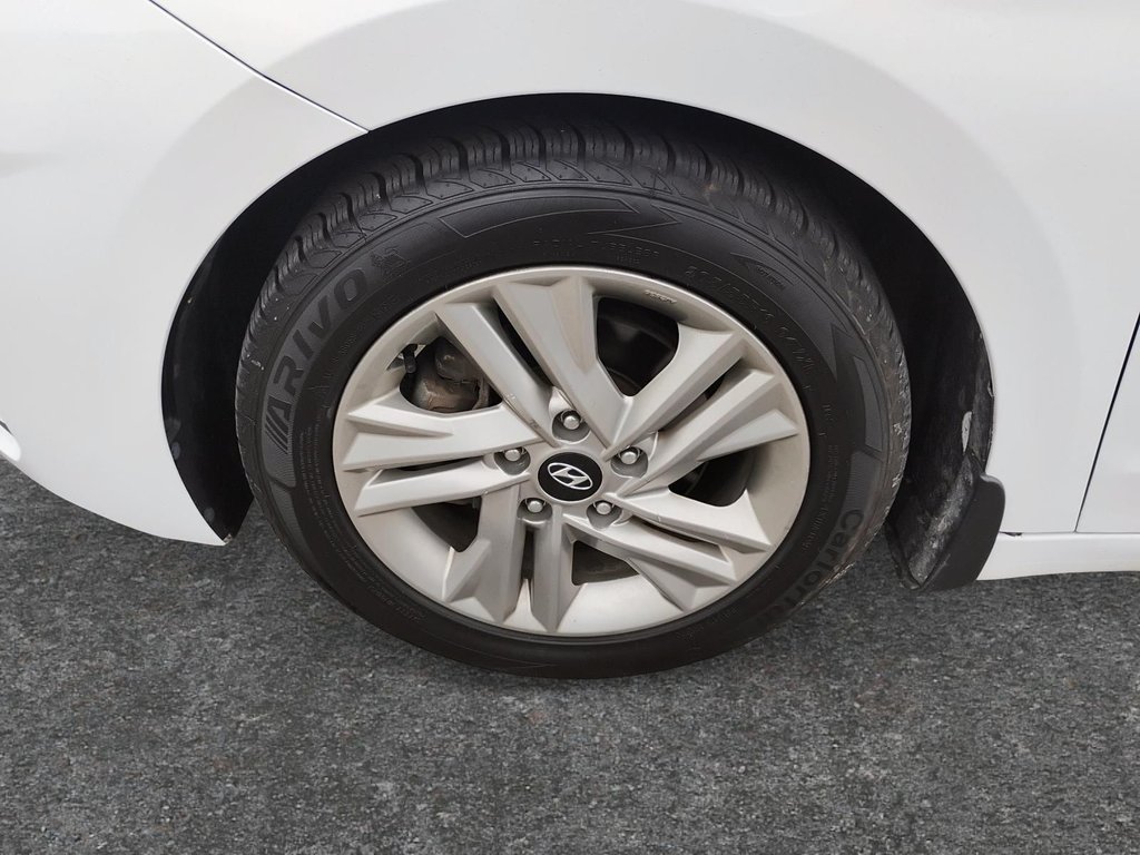 2020 Hyundai Elantra in Antigonish, Nova Scotia - 8 - w1024h768px
