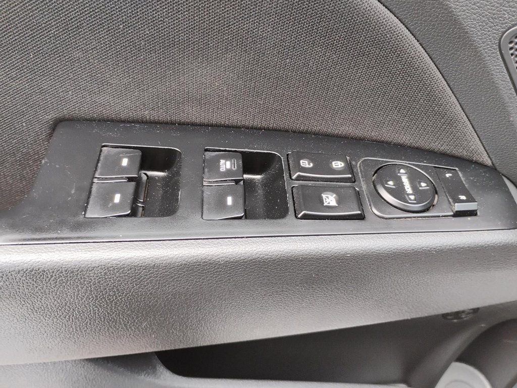 2020 Hyundai Elantra in Antigonish, Nova Scotia - 26 - w1024h768px