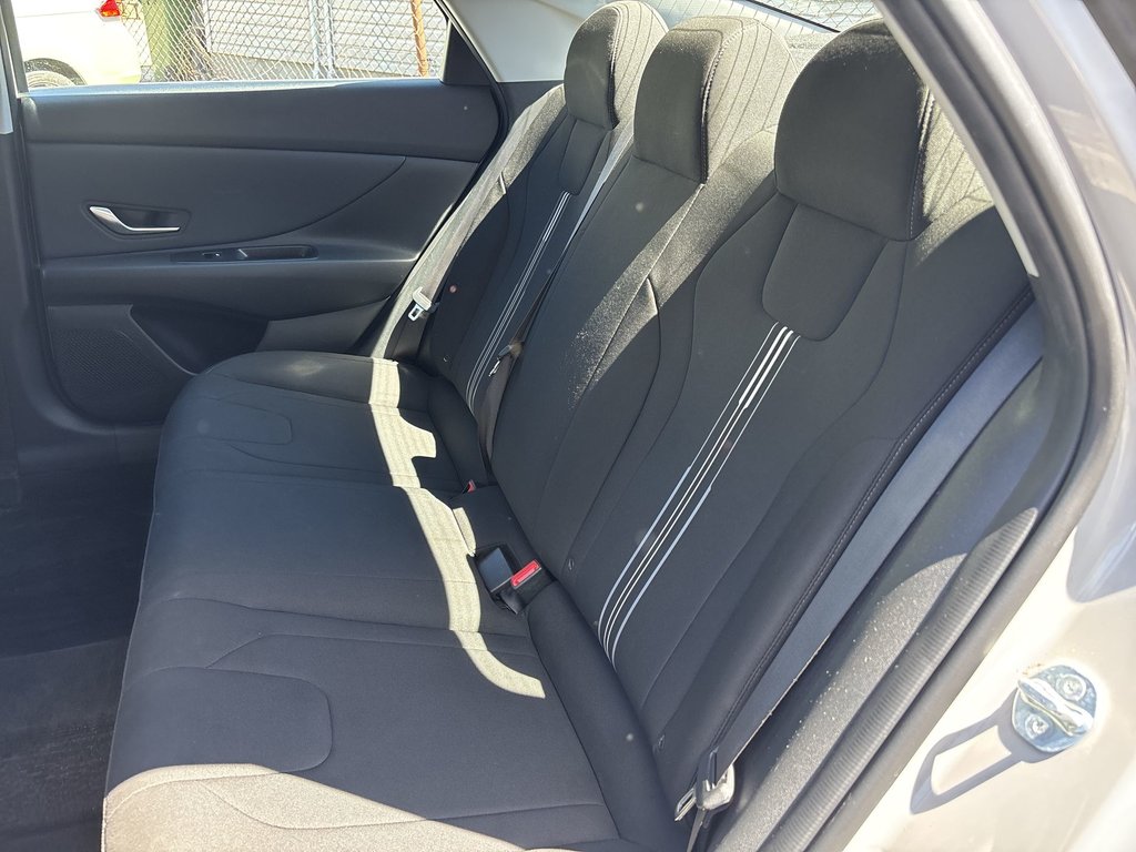 2023 Hyundai Elantra Preferred | Cam | USB | HtdSeats | Bluetooth | XM in Saint John, New Brunswick - 32 - w1024h768px