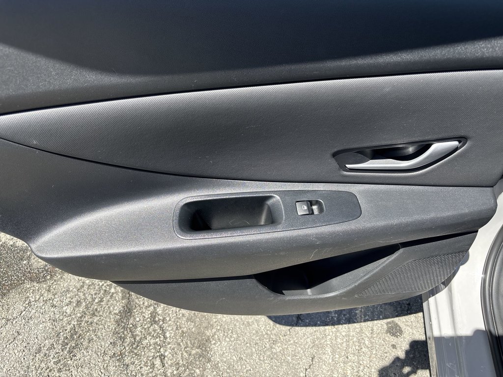 2023 Hyundai Elantra Preferred | Cam | USB | HtdSeats | Bluetooth | XM in Saint John, New Brunswick - 35 - w1024h768px