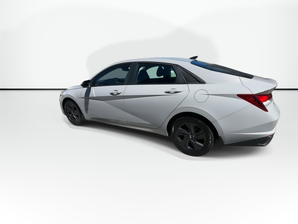 2023 Hyundai Elantra Preferred | Cam | USB | HtdSeats | Bluetooth | XM in Saint John, New Brunswick - 6 - w1024h768px