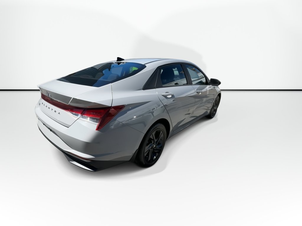 2023 Hyundai Elantra Preferred | Cam | USB | HtdSeats | Bluetooth | XM in Saint John, New Brunswick - 8 - w1024h768px