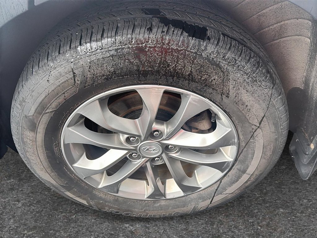 2020 Hyundai Santa Fe Essential | Cam | USB | HtdSeats |  Bluetooth | in Saint John, New Brunswick - 9 - w1024h768px