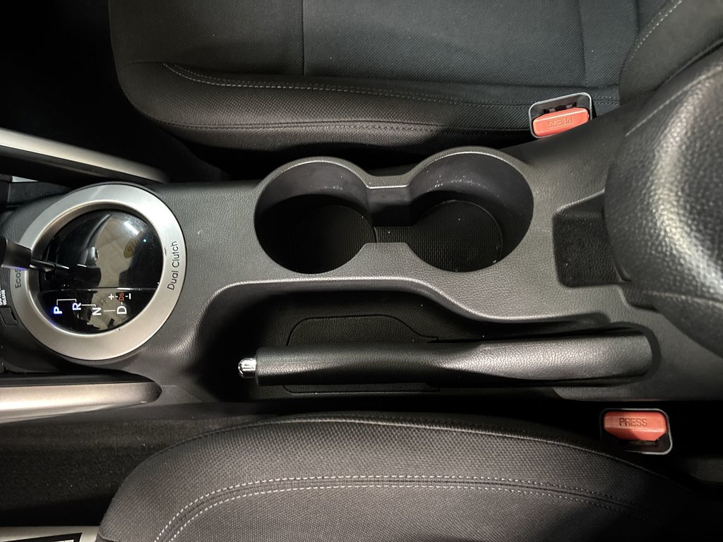 Hyundai Veloster SE | Cam | USB | HtdSeats | Bluetooth | Keyless 2016 à Saint John, Nouveau-Brunswick - 30 - w1024h768px