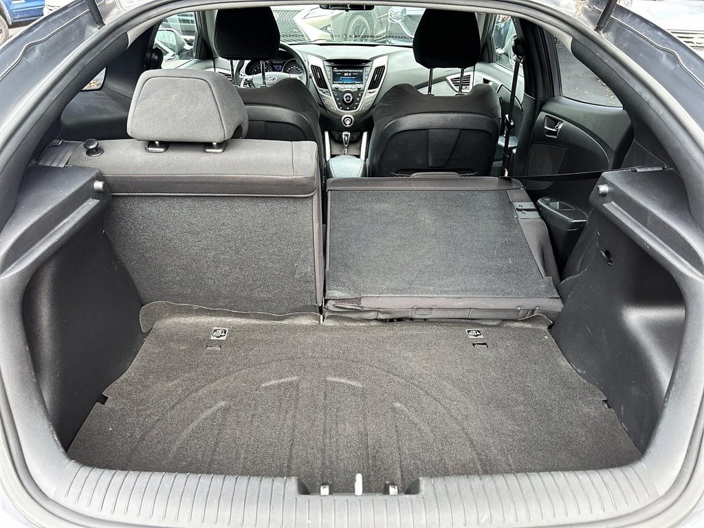 2016 Hyundai Veloster SE | Cam | USB | HtdSeats | Bluetooth | Keyless in Saint John, New Brunswick - 12 - w1024h768px