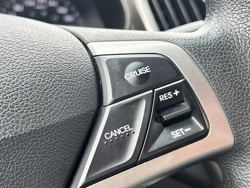 2016 Hyundai Veloster SE | Cam | USB | HtdSeats | Bluetooth | Keyless in Saint John, New Brunswick - 33 - w1024h768px