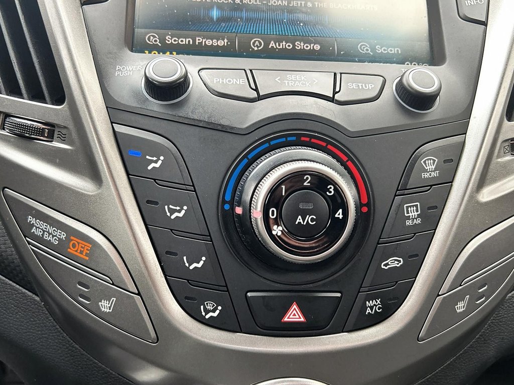 2016 Hyundai Veloster SE | Cam | USB | HtdSeats | Bluetooth | Keyless in Saint John, New Brunswick - 37 - w1024h768px