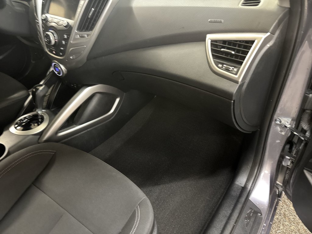 Hyundai Veloster SE | Cam | USB | HtdSeats | Bluetooth | Keyless 2016 à Saint John, Nouveau-Brunswick - 44 - w1024h768px