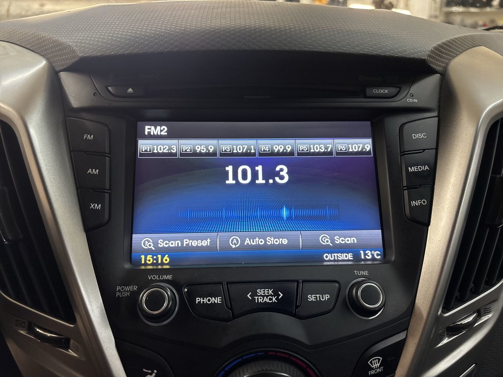 Hyundai Veloster SE | Cam | USB | HtdSeats | Bluetooth | Keyless 2016 à Saint John, Nouveau-Brunswick - 25 - w1024h768px