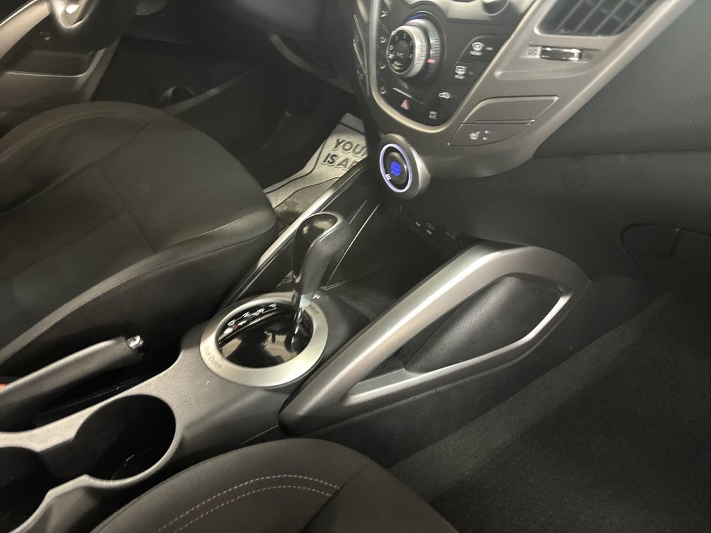 Hyundai Veloster SE | Cam | USB | HtdSeats | Bluetooth | Keyless 2016 à Saint John, Nouveau-Brunswick - 45 - w1024h768px