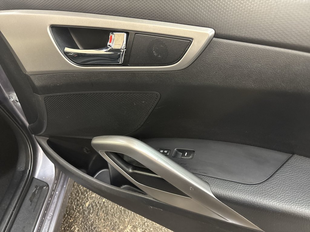 Hyundai Veloster SE | Cam | USB | HtdSeats | Bluetooth | Keyless 2016 à Saint John, Nouveau-Brunswick - 46 - w1024h768px