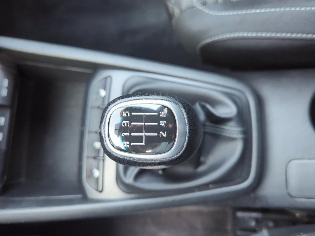 2018 Kia Rio 5-door in Antigonish, Nova Scotia - 16 - w1024h768px