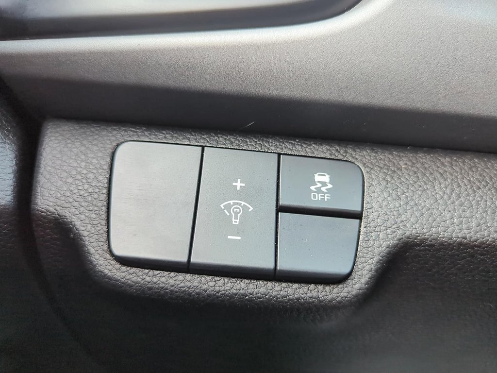 2018 Kia Rio 5-door in Antigonish, Nova Scotia - 32 - w1024h768px