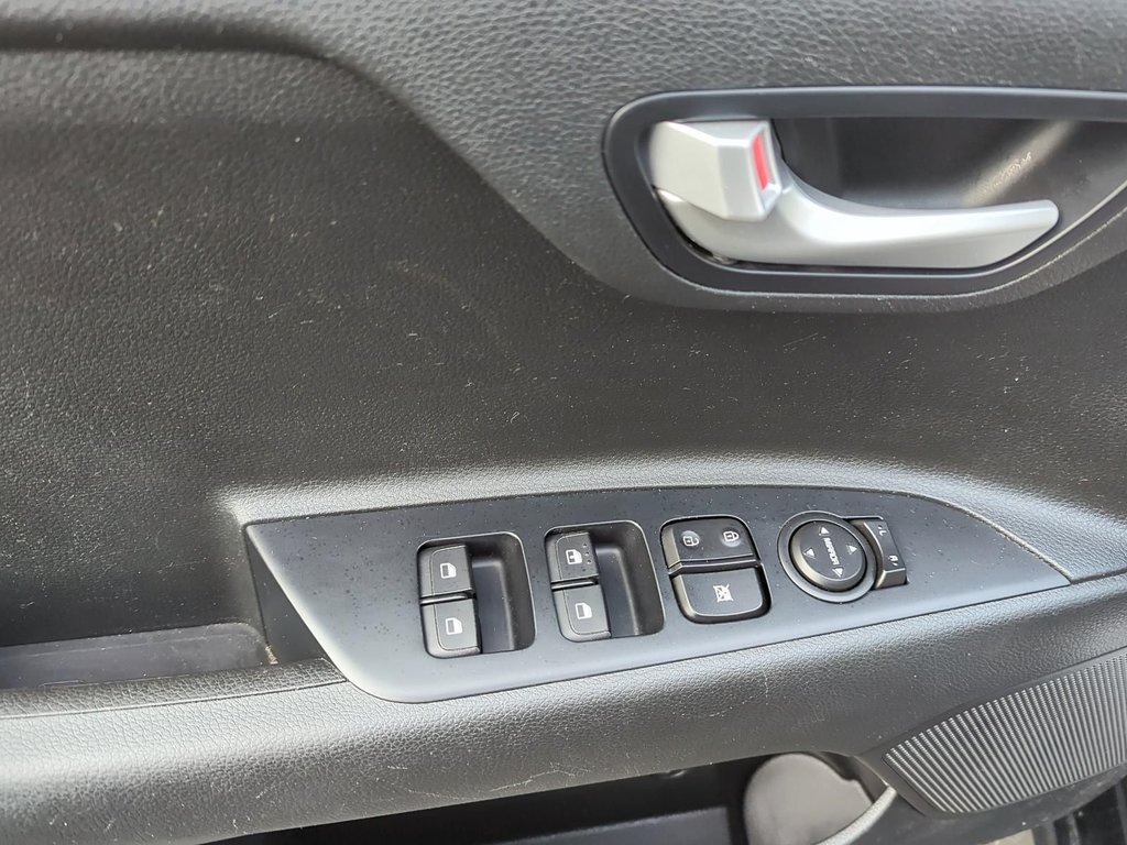 2018 Kia Rio 5-door in Antigonish, Nova Scotia - 12 - w1024h768px
