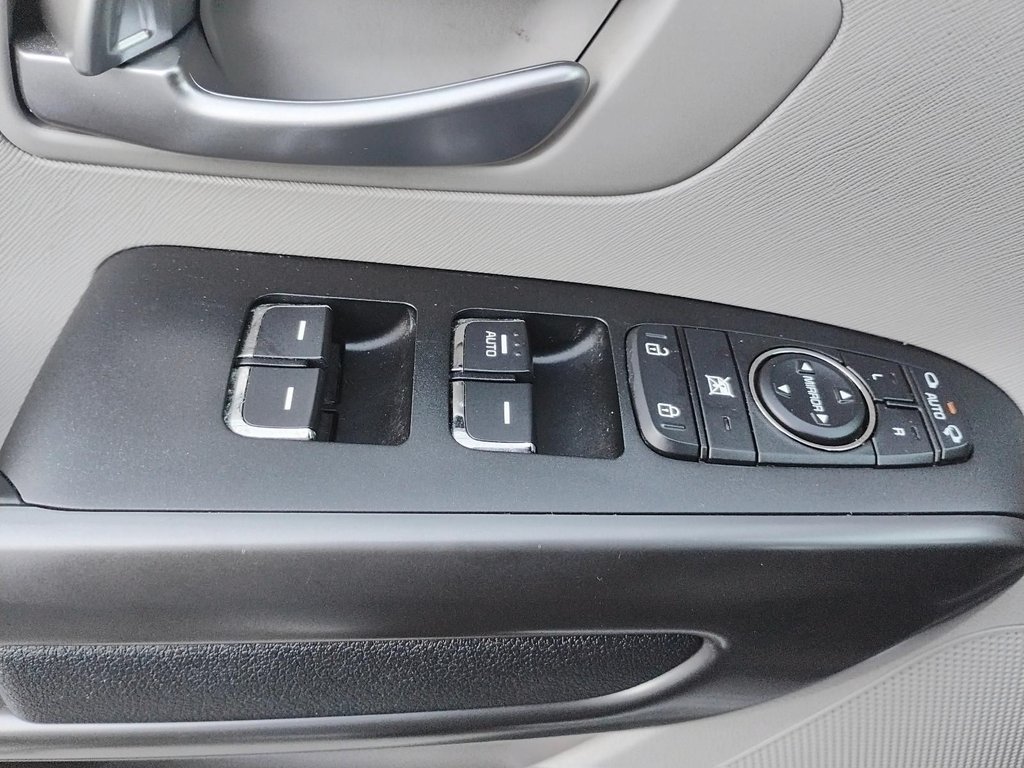 2020 Kia Sedona LX | Cam | USB | Bluetooth | Keyless in Saint John, New Brunswick - 25 - w1024h768px