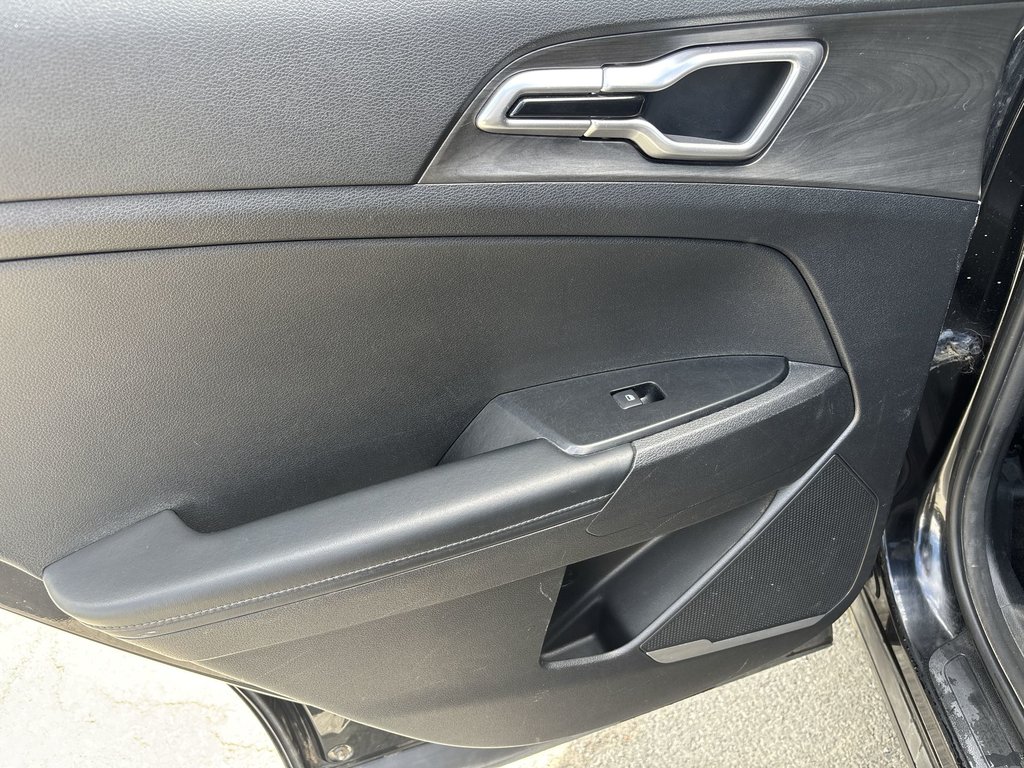 2023 Kia Sportage X LINE ! Leather ! Backup ! Heated Seats in Saint John, New Brunswick - 35 - w1024h768px
