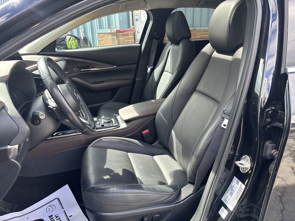 Mazda CX-30 GT w/Turbo | Leather | Roof | Nav | Cam | USB 2023 à Saint John, Nouveau-Brunswick - 11 - w1024h768px