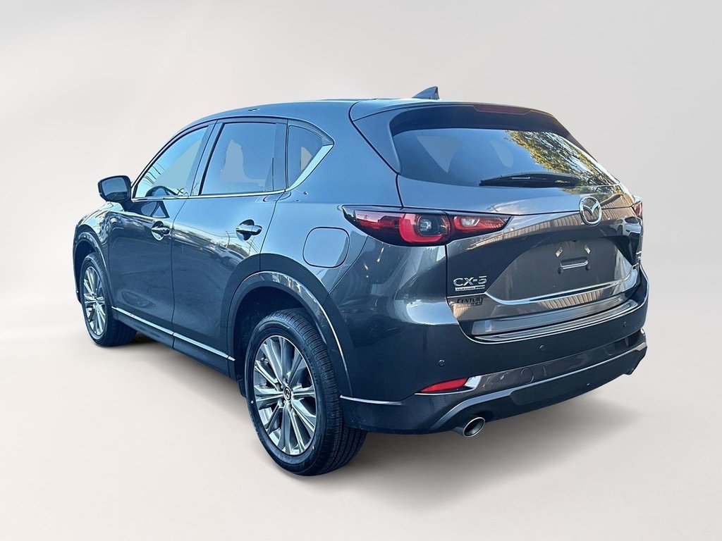 2022  CX-5 Signature | Leather | SunRoof | Warranty to 2029 in Saint John, New Brunswick - 8 - w1024h768px