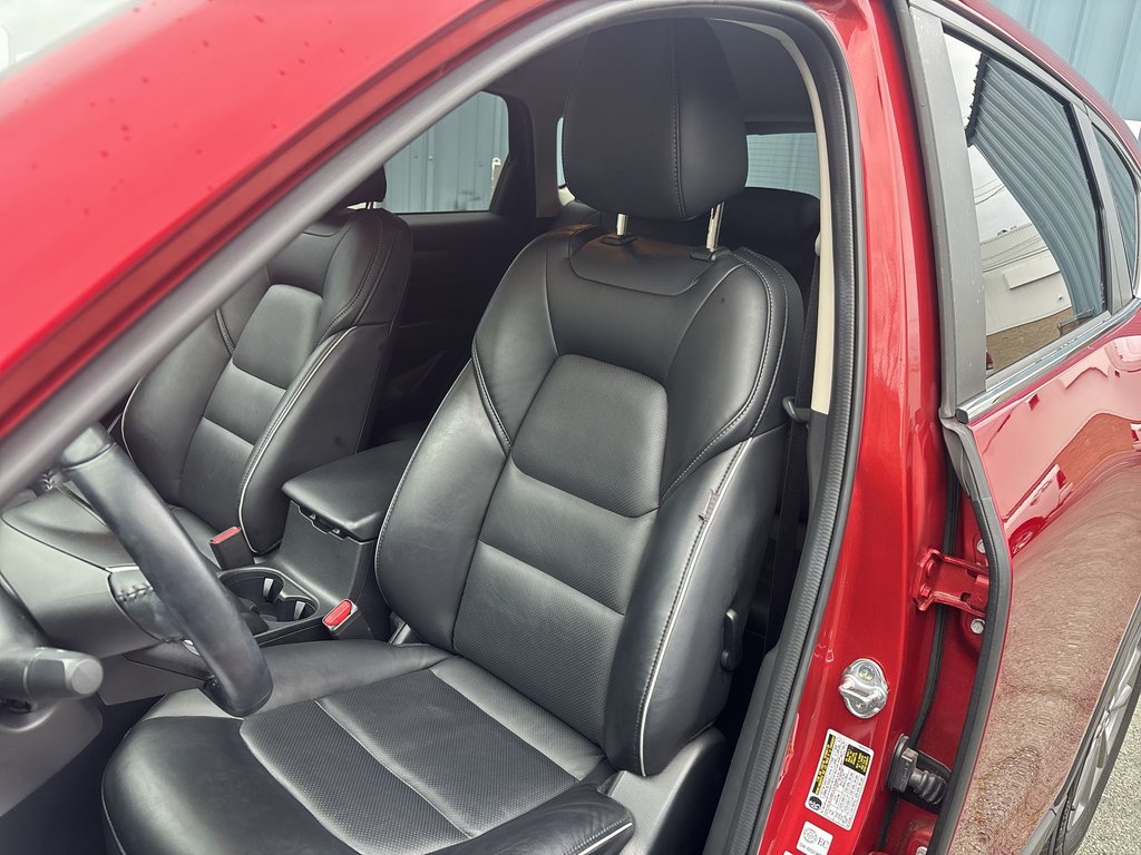 2025 Mazda CX-5 in Antigonish, Nova Scotia - 3 - w1024h768px