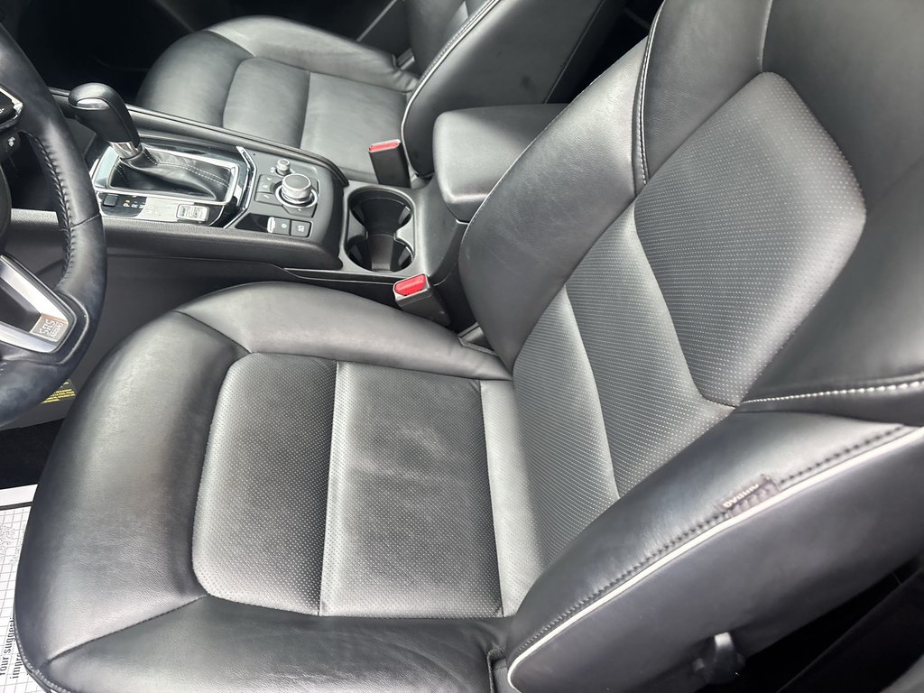 2025 Mazda CX-5 in Antigonish, Nova Scotia - 4 - w1024h768px