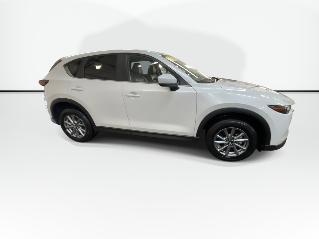 2025 Mazda CX-5 GS | Leather | Roof | Cam | USB | HtdSeats in Saint John, New Brunswick - 9 - w1024h768px