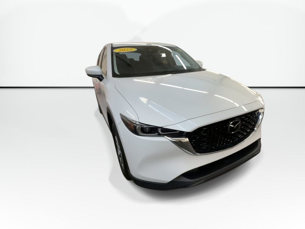 2025 Mazda CX-5 GS | Leather | Roof | Cam | USB | HtdSeats in Saint John, New Brunswick - 2 - w1024h768px