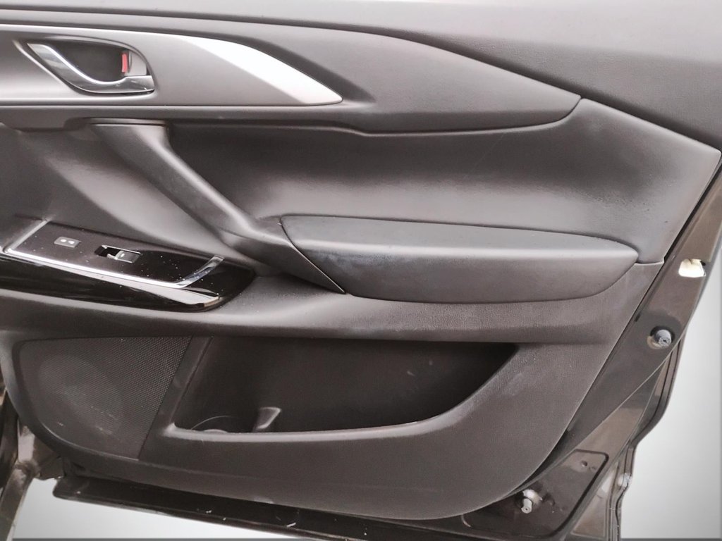 Mazda CX-9 GS-L| Leather | Cam | USB | HtdSeats | Bluetooth | 2022 à Saint John, Nouveau-Brunswick - 16 - w1024h768px