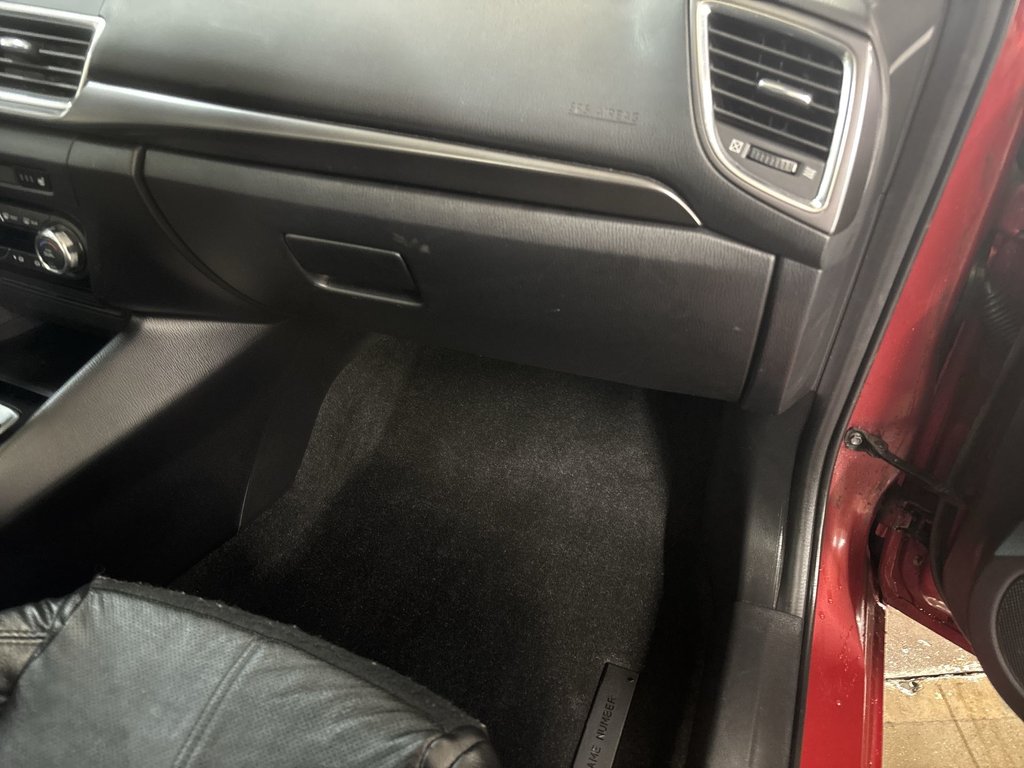 2018 Mazda 3 Sport GT | Leather | Roof | Cam | HtdSeats | Bluetooth in Saint John, New Brunswick - 44 - w1024h768px