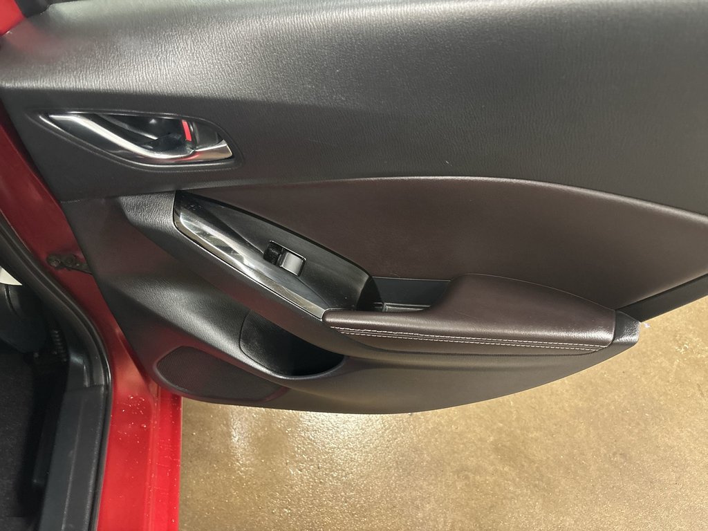 2018 Mazda 3 Sport GT | Leather | Roof | Cam | HtdSeats | Bluetooth in Saint John, New Brunswick - 41 - w1024h768px