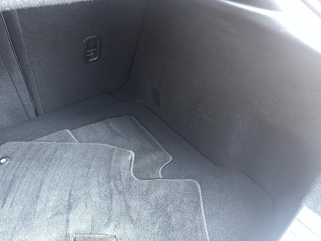Mazda 3 Sport GS |  Cam | USB | HtdSeats | Bluetooth | Keyless | 2023 à Saint John, Nouveau-Brunswick - 47 - w1024h768px