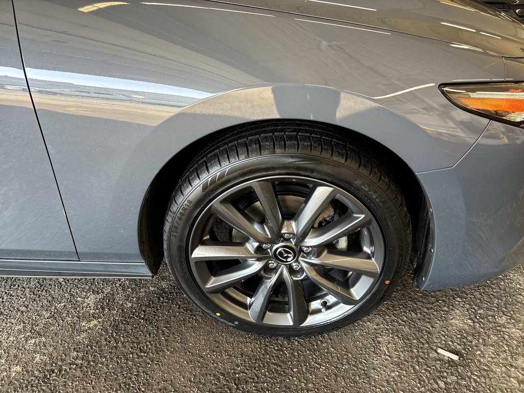 2023 Mazda 3 Sport GT | Leather | Roof | Cam | USB | HtdSeats in Saint John, New Brunswick - 10 - w1024h768px