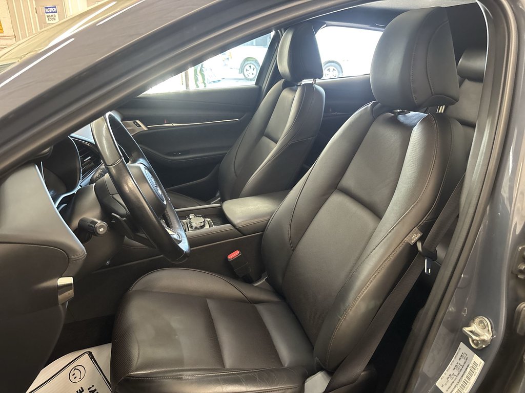 2023 Mazda 3 Sport GT | Leather | Roof | Cam | USB | HtdSeats in Saint John, New Brunswick - 11 - w1024h768px