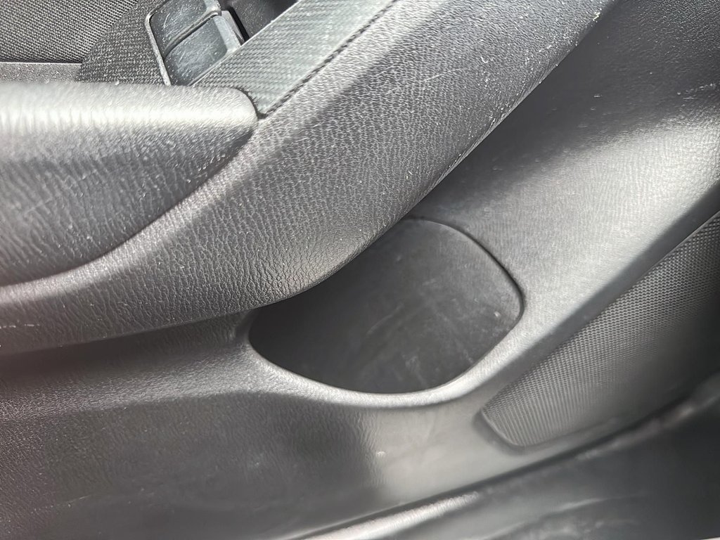 2014 Mazda 3 in Antigonish, Nova Scotia - 37 - w1024h768px