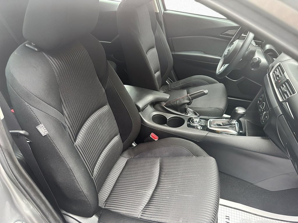 2015 Mazda 3 in Antigonish, Nova Scotia - 12 - w1024h768px