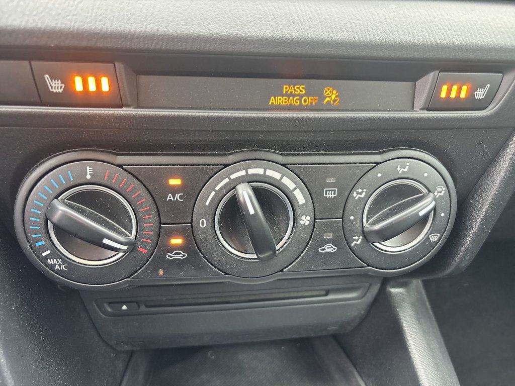 2015 Mazda 3 GS | Cam | HtdSeats | Bluetooth | Keyless | Cruise in Saint John, New Brunswick - 27 - w1024h768px