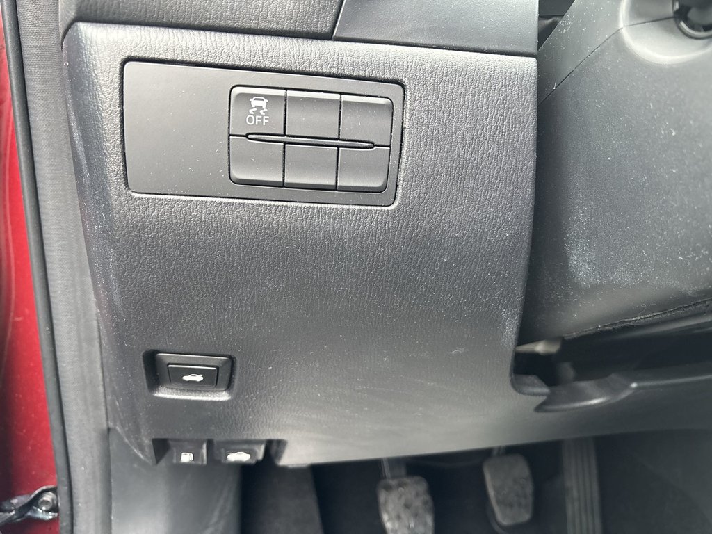 2015 Mazda 3 GS | Cam | HtdSeats | Bluetooth | Keyless | Cruise in Saint John, New Brunswick - 22 - w1024h768px